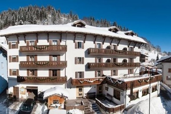 DUE SPADE_FOLGARIA_SS_01.JPG